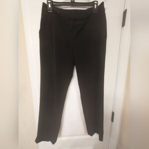 Ellen Tracy Black Trousers With Hook and Zipper Closure